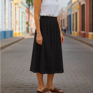 RW&Co Classic Black Midi Skirt Sz S Flowy Timeless Elastic Waist Clean Girl EUC